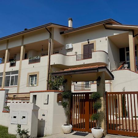 Appartamento In Villa Villalfonsina Exterior photo